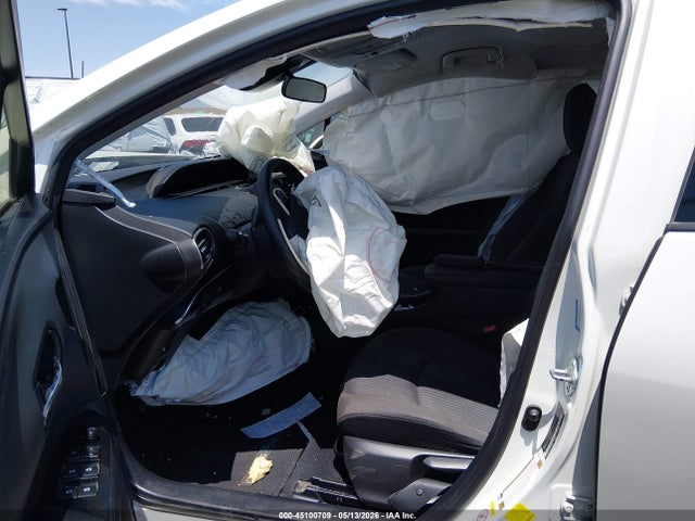 Toyota Prius Prime Plus 2017 JTDKARFPXH3000676 Image 5