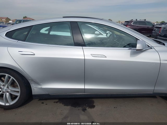 Продаж на аукціоні авто 2013 Tesla Model S, vin: 5YJSA1CG6DFP13898, номер лоту: 45100810