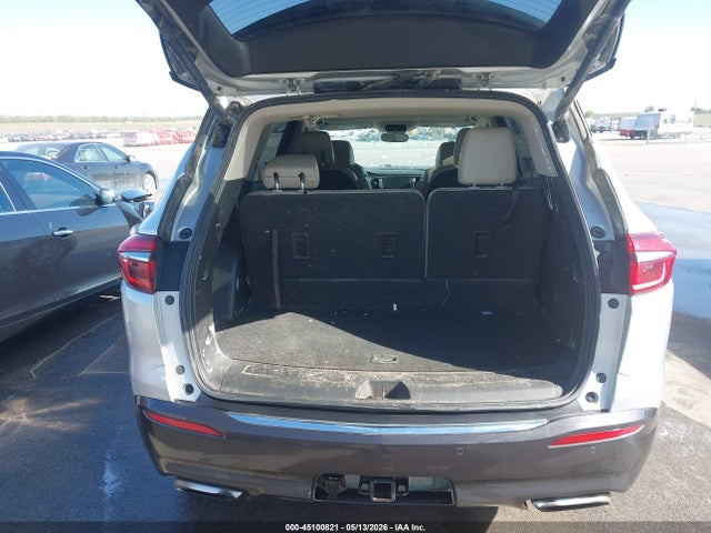 45100821 :رقم المزاد ، 5GAERBKW6JJ201889 vin ، 2018 Buick Enclave Essence مزاد بيع