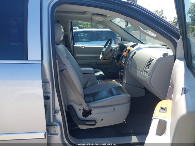 45100828 :رقم المزاد ، 1A8HX58N58F125184 vin ، 2008 Chrysler Aspen Limited مزاد بيع