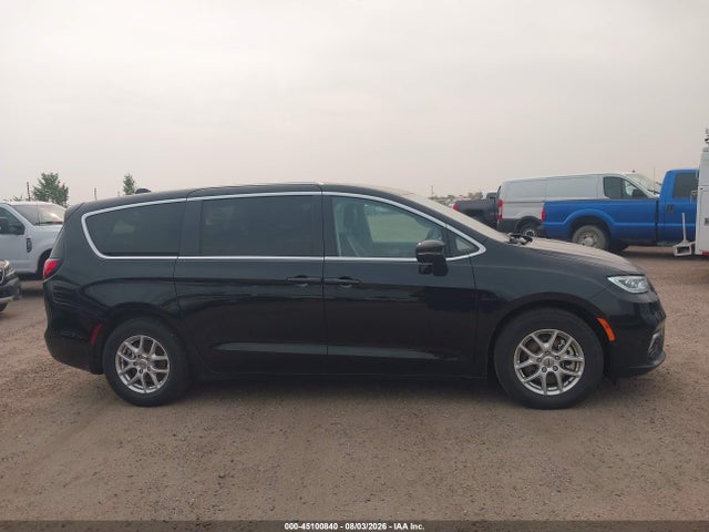 Chrysler Pacifica Touring L 2024 2C4RC1BG9RR167197 Image 16