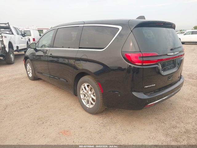 Chrysler Pacifica Touring L 2024 2C4RC1BG9RR167197 Image 3