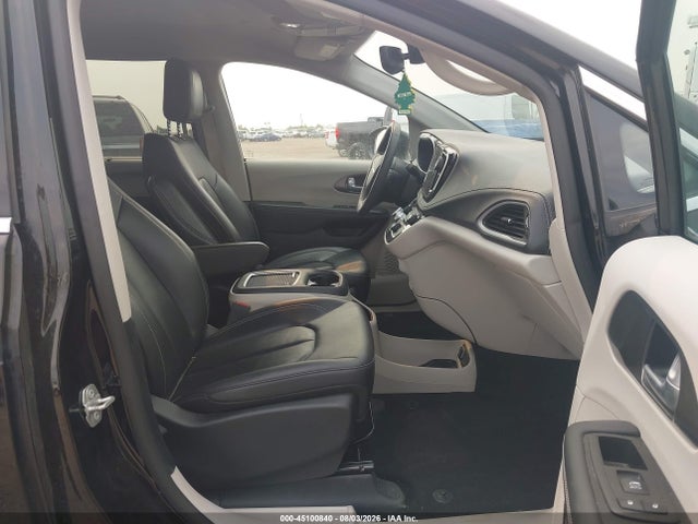 Chrysler Pacifica Touring L 2024 2C4RC1BG9RR167197 Image 5