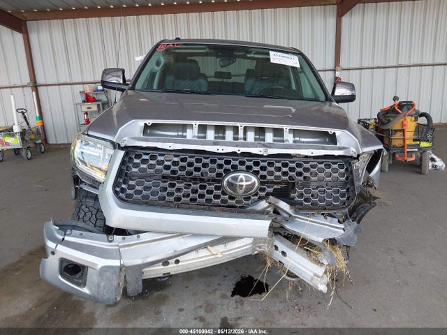 Продаж на аукціоні авто 2018 Toyota Tundra Platinum 5.7l V8, vin: 5TFAY5F12JX701738, номер лоту: 45100842