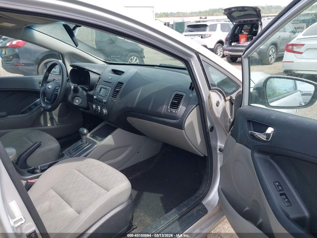 45100864 :رقم المزاد ، KNAFK4A67G5527901 vin ، 2016 Kia Forte Lx مزاد بيع