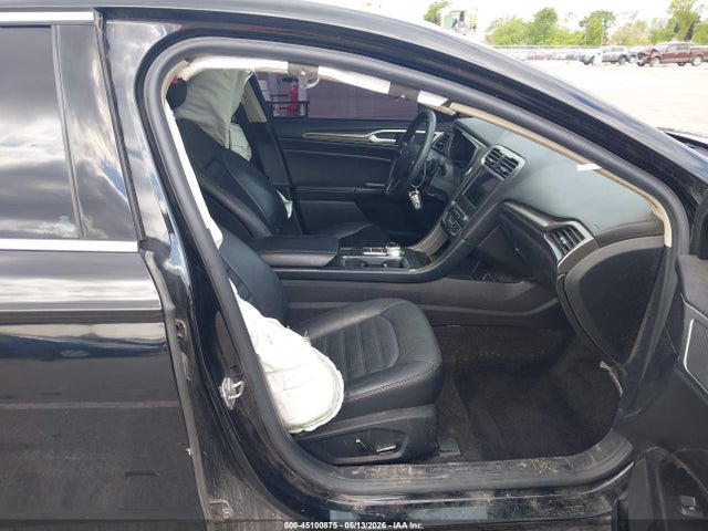 45100875 :رقم المزاد ، 3FA6P0T91HR160275 vin ، 2017 Ford Fusion Se مزاد بيع