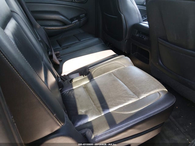 45100885 :رقم المزاد ، 1GNSCJKC6FR523287 vin ، 2015 Chevrolet Suburban 1500 Lt مزاد بيع