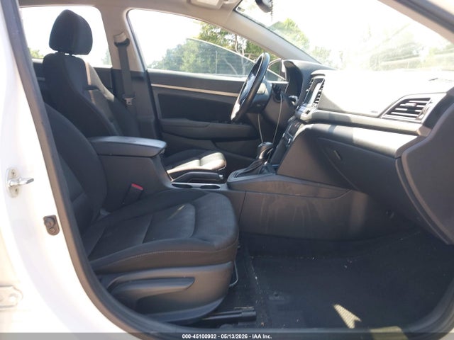 Hyundai Elantra Value Edition 2017 5NPD84LF5HH176414 Image 5