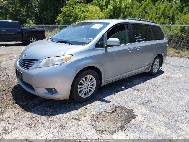 Aukcja sprzedaży 2013 Toyota Sienna Xle V6 8 Passenger, vin: 5TDYK3DC6DS322406, numer aukcji: 45100943