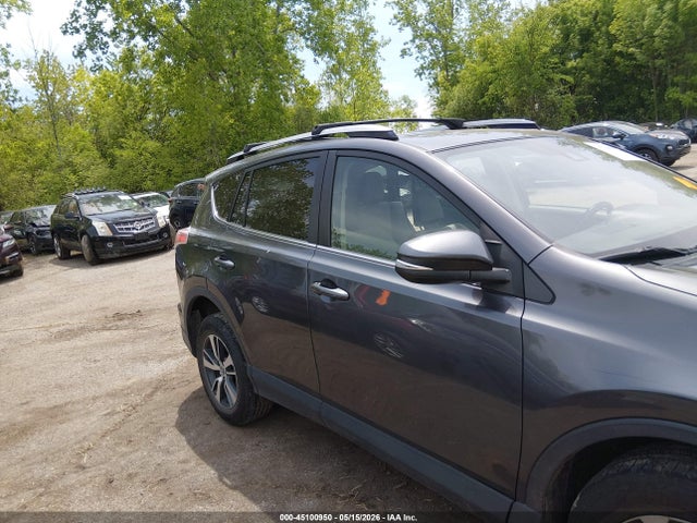 Продажа на аукционе авто 2017 Toyota Rav4 Xle, vin: JTMRFREV7HJ143810, номер лота: 45100950