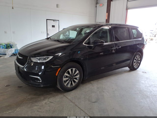 45100982 :رقم المزاد ، 2C4RC1L74PR575621 vin ، 2023 Chrysler Pacifica Hybrid Touring L مزاد بيع