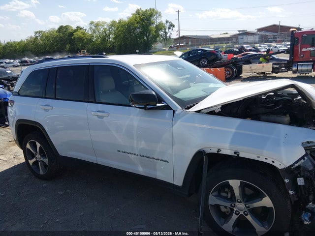 Продажа на аукционе авто 2023 Jeep Grand Cherokee Limited 4x2, vin: 1C4RJGBG5PC511820, номер лота: 45100986