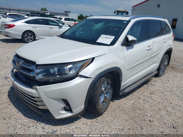 2017 Toyota Highlander Limited Platinum მანქანა იყიდება აუქციონზე, vin: 5TDDZRFH8HS458631, აუქციონის ნომერი: 45100987