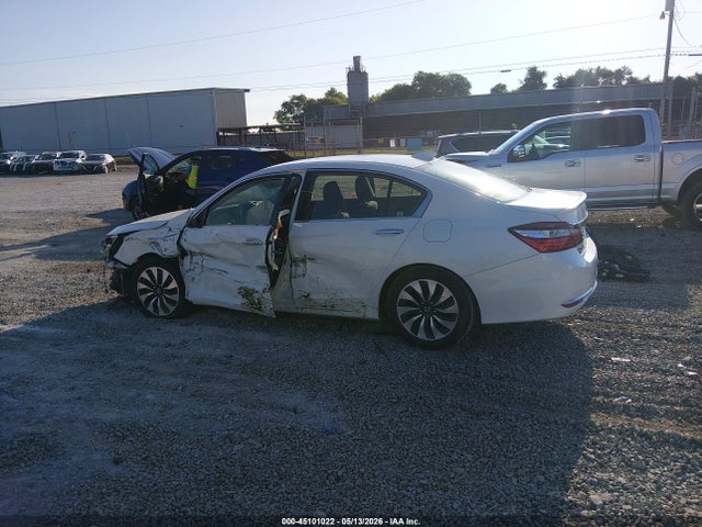 Продажа на аукционе авто 2017 Honda Accord Hybrid, vin: JHMCR6F35HC014699, номер лота: 45101022