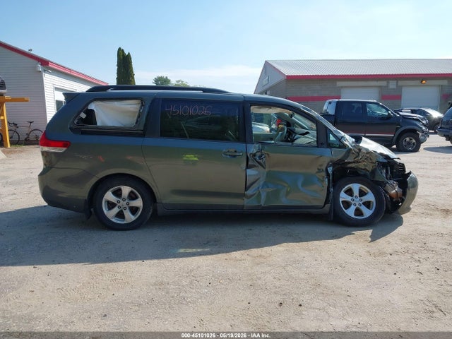 Aukcja sprzedaży 2014 Toyota Sienna Le V6 8 Passenger, vin: 5TDKK3DC7ES515025, numer aukcji: 45101026