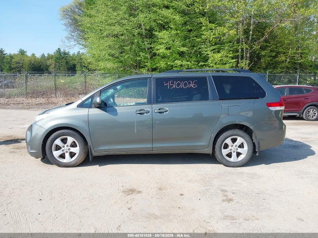 Aukcja sprzedaży 2014 Toyota Sienna Le V6 8 Passenger, vin: 5TDKK3DC7ES515025, numer aukcji: 45101026