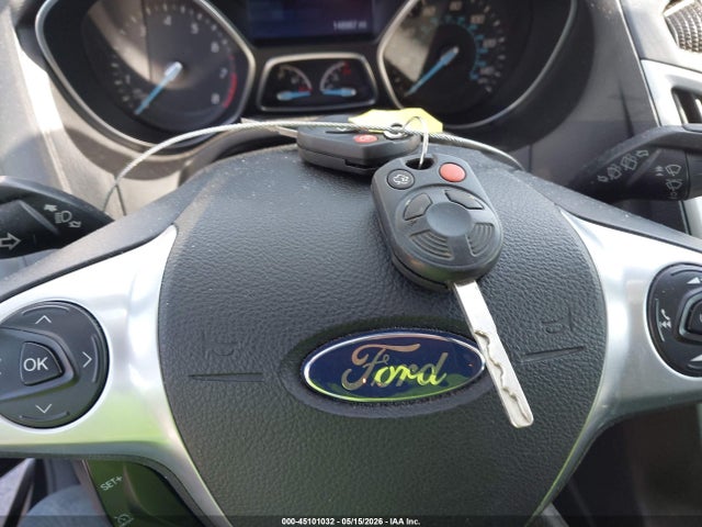1FADP3K2XEL127847 Ford FOCUS SE