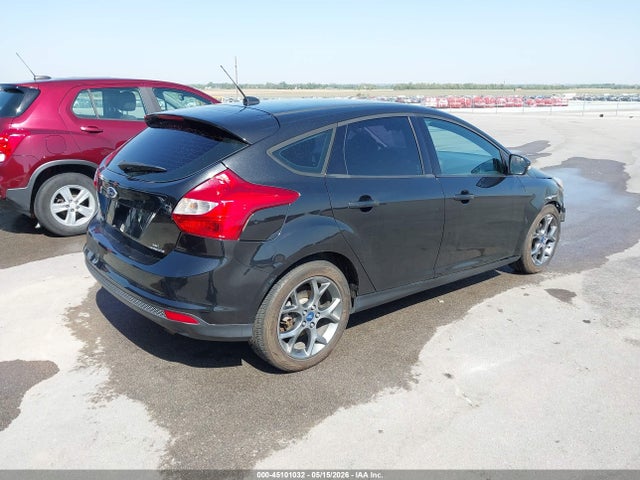 1FADP3K2XEL127847 Ford FOCUS SE