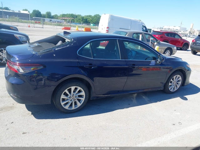 2021 Toyota Camry Le Awd მანქანა იყიდება აუქციონზე, vin: 4T1R11BK0MU021966, აუქციონის ნომერი: 45101042