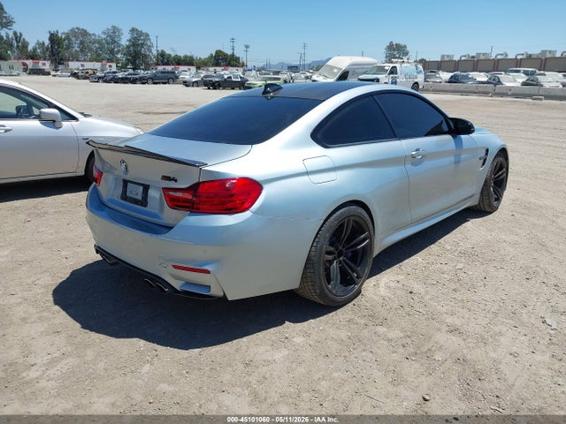 WBS3R9C55GK337821 BMW M4
