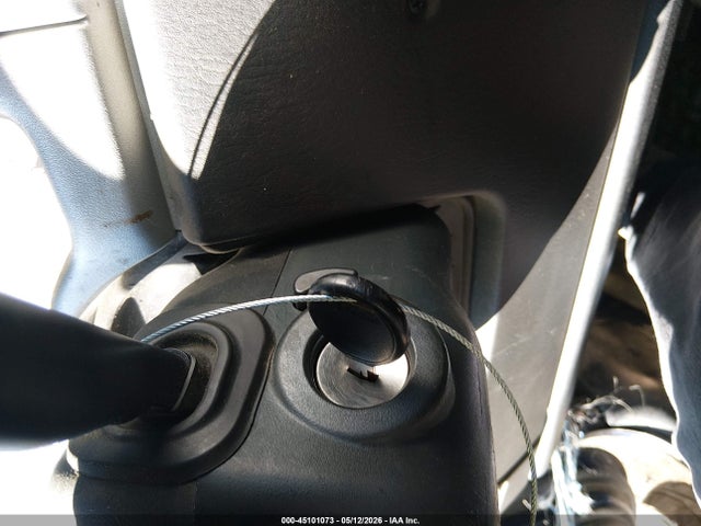 45101073 :رقم المزاد ، 1J4FA39S74P739080 vin ، 2004 Jeep Wrangler X مزاد بيع