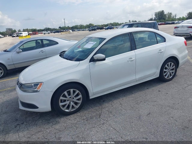 2014 Volkswagen Jetta 1.8t Se მანქანა იყიდება აუქციონზე, vin: 3VWD07AJ7EM237295, აუქციონის ნომერი: 45101097