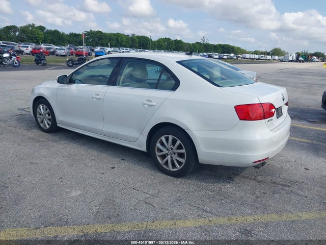 2014 Volkswagen Jetta 1.8t Se მანქანა იყიდება აუქციონზე, vin: 3VWD07AJ7EM237295, აუქციონის ნომერი: 45101097