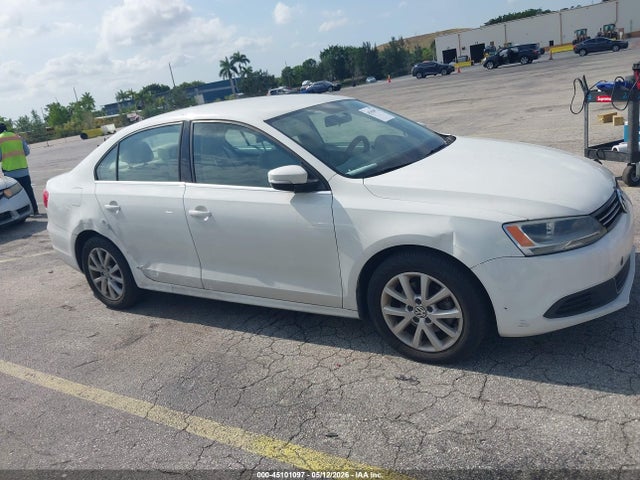 2014 Volkswagen Jetta 1.8t Se მანქანა იყიდება აუქციონზე, vin: 3VWD07AJ7EM237295, აუქციონის ნომერი: 45101097