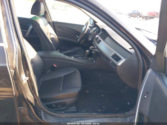 45101108 :رقم المزاد ، WBANA73564B813255 vin ، 2004 Bmw 530i مزاد بيع