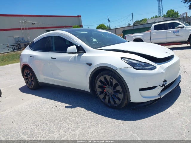 Auction sale of the 2022 Tesla Model Y Performance Dual Motor All-wheel Drive, vin: 7SAYGDEF3NF379669, lot number: 45101148