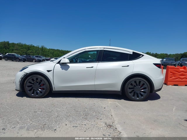 45101148 :رقم المزاد ، 7SAYGDEF3NF379669 vin ، 2022 Tesla Model Y Performance Dual Motor All-wheel Drive مزاد بيع