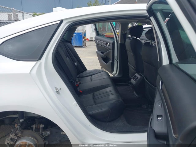 1HGCV3F90JA003113 Honda Accord Hybrid Touring
