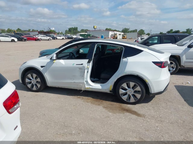 45101214 :رقم المزاد ، 5YJYGDEE7MF287421 vin ، 2021 Tesla Model Y Long Range Dual Motor All-wheel Drive مزاد بيع