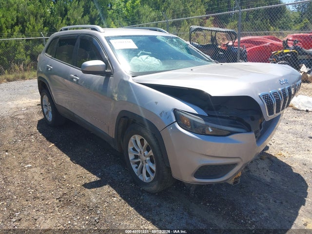 45101231 :رقم المزاد ، 1C4PJLCB0LD585752 vin ، 2020 Jeep Cherokee Latitude Fwd مزاد بيع