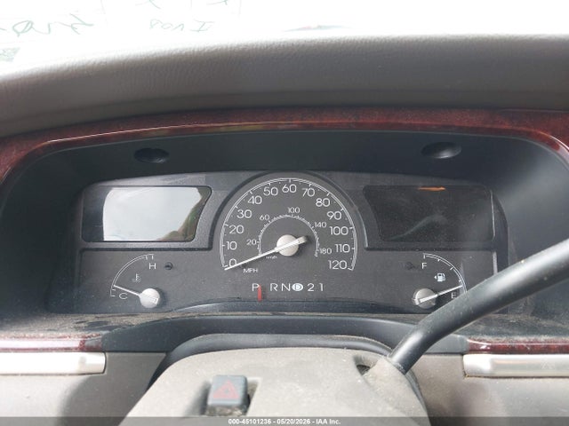 Продаж на аукціоні авто 2003 Lincoln Town Car Signature, vin: 1LNHM82W83Y616408, номер лоту: 45101236