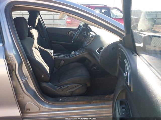 45101241 :رقم المزاد ، 1C3CCCAB9FN652301 vin ، 2015 Chrysler 200 Limited مزاد بيع