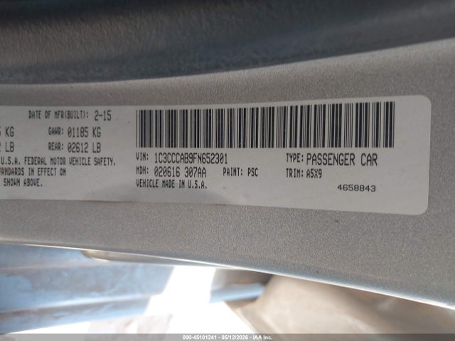 45101241 :رقم المزاد ، 1C3CCCAB9FN652301 vin ، 2015 Chrysler 200 Limited مزاد بيع