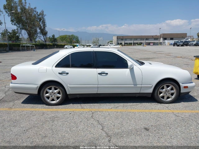 Auction sale of the 1999 Mercedes-benz E 320, vin: WDBJF65H3XA858909, lot number: 45101243