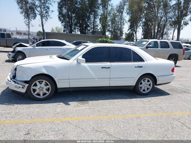 Auction sale of the 1999 Mercedes-benz E 320, vin: WDBJF65H3XA858909, lot number: 45101243