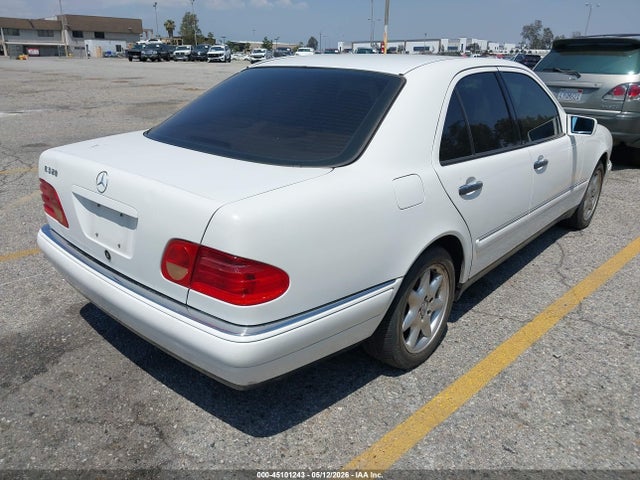 Auction sale of the 1999 Mercedes-benz E 320, vin: WDBJF65H3XA858909, lot number: 45101243