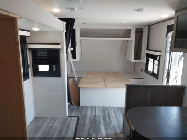 Продаж на аукціоні авто 2025 Jayco Jay Flight 225mls, vin: 1UJBC0BM3S17G0058, номер лоту: 45101257