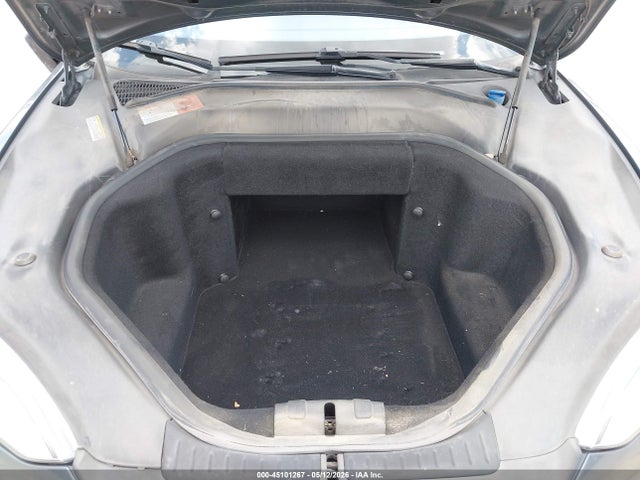 45101267 :رقم المزاد ، 5YJSA1H11EFP47589 vin ، 2014 Tesla Model S P85 مزاد بيع