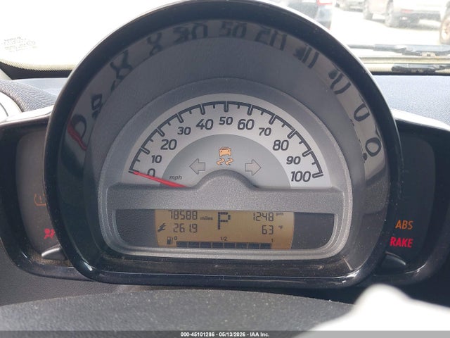 45101286 :رقم المزاد ، WMEEJ3BA3CK562575 vin ، 2012 Smart Fortwo Pure مزاد بيع