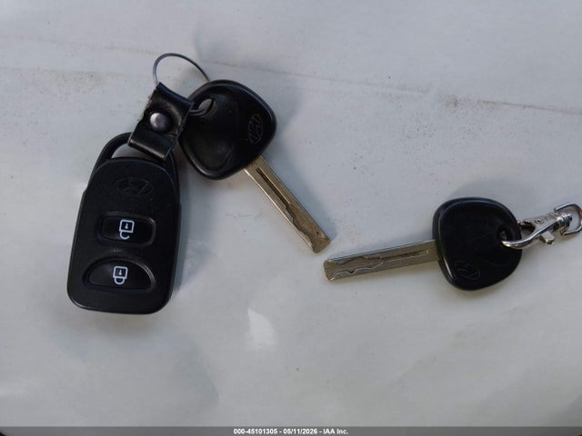 KM8JUCAG1FU019921 Hyundai TUCSON SE