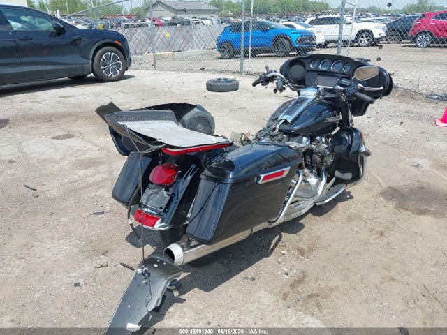 Harley-Davidson Flhtcu Ultra Classic Electra Gld 2018 1HD1FCC12JB678729 Image 4