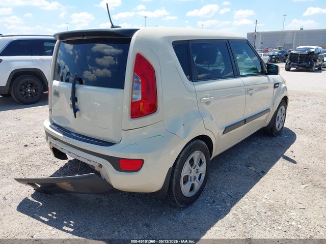 2013 Kia Soul მანქანა იყიდება აუქციონზე, vin: KNDJT2A58D7506321, აუქციონის ნომერი: 45101360