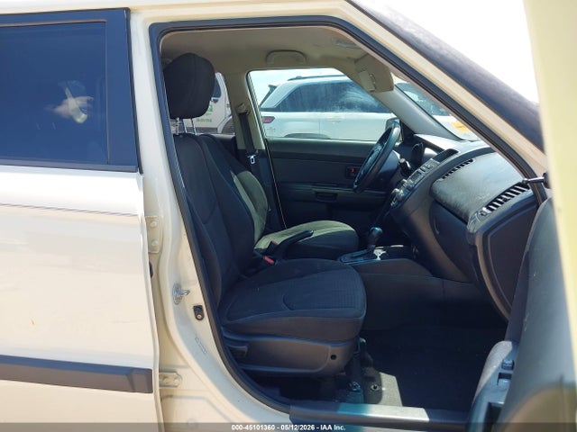 2013 Kia Soul მანქანა იყიდება აუქციონზე, vin: KNDJT2A58D7506321, აუქციონის ნომერი: 45101360