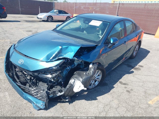 Toyota CAMRY LE 2025 4T1DAACK0SU157102 Image 2