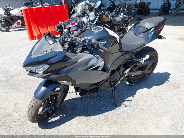 2018 Kawasaki Ex400 მანქანა იყიდება აუქციონზე, vin: JKAEXKG17JDA10740, აუქციონის ნომერი: 45101388