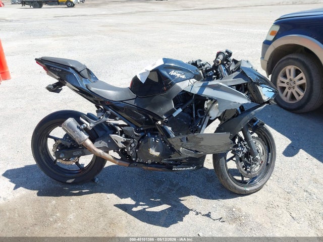 2018 Kawasaki Ex400 მანქანა იყიდება აუქციონზე, vin: JKAEXKG17JDA10740, აუქციონის ნომერი: 45101388